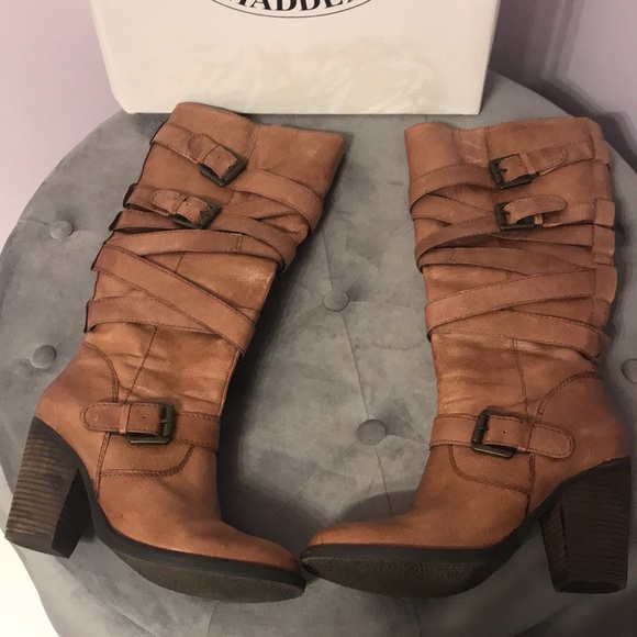 Steve Madden Renegaid Boots in cognac with straps and buckle accents! - Picture 8 of 16